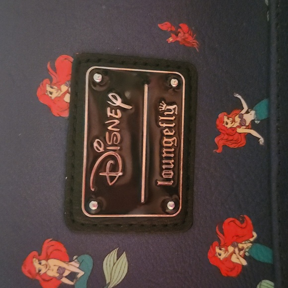 Loungefly mini backpack Little Mermaid - Picture 2 of 7